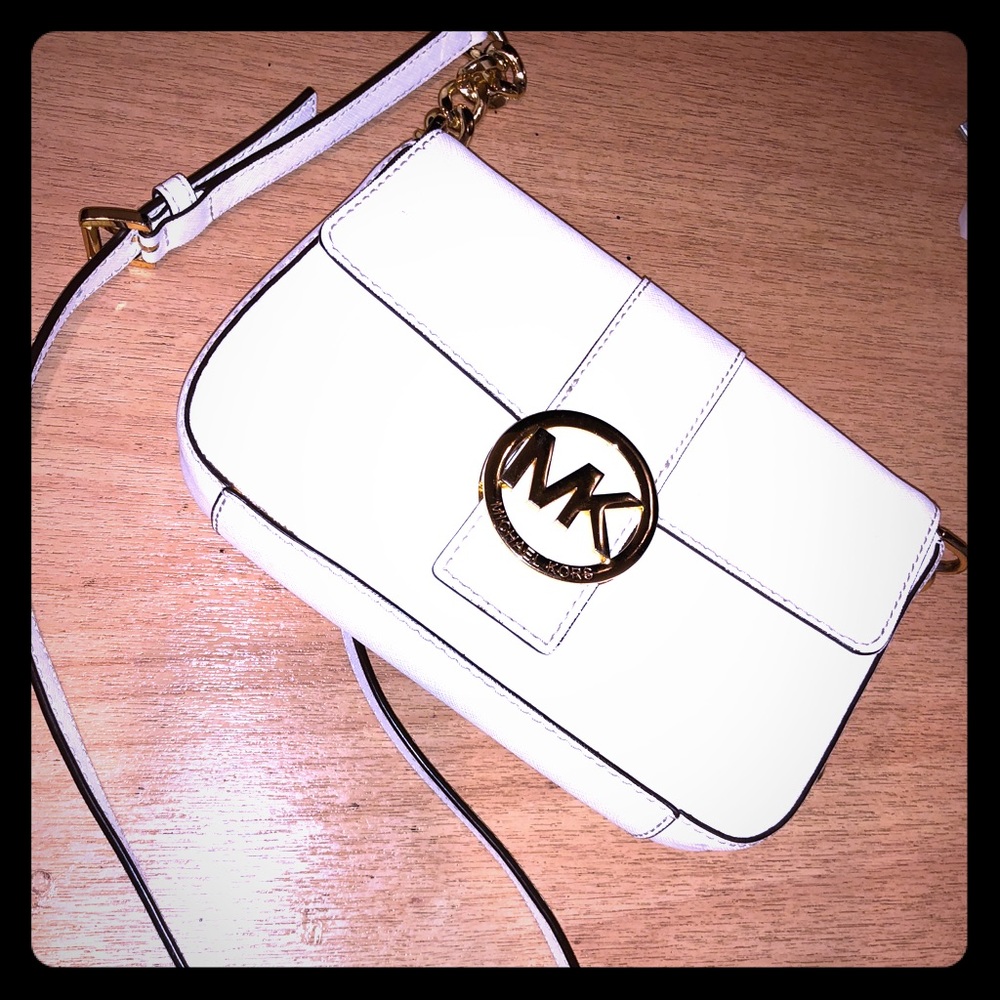 Authentic Michael Kors Crossbody!